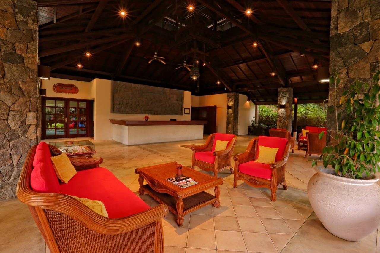 Finna Golf & Country Club Prigen Ngoại thất bức ảnh