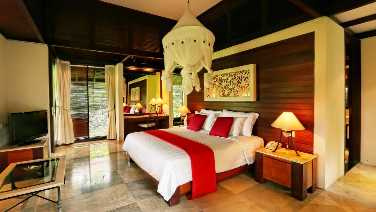 Finna Golf & Country Club Prigen Ngoại thất bức ảnh