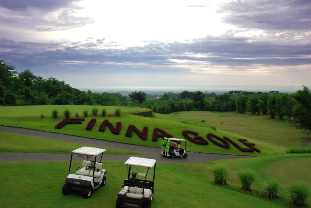 Finna Golf & Country Club Prigen Ngoại thất bức ảnh