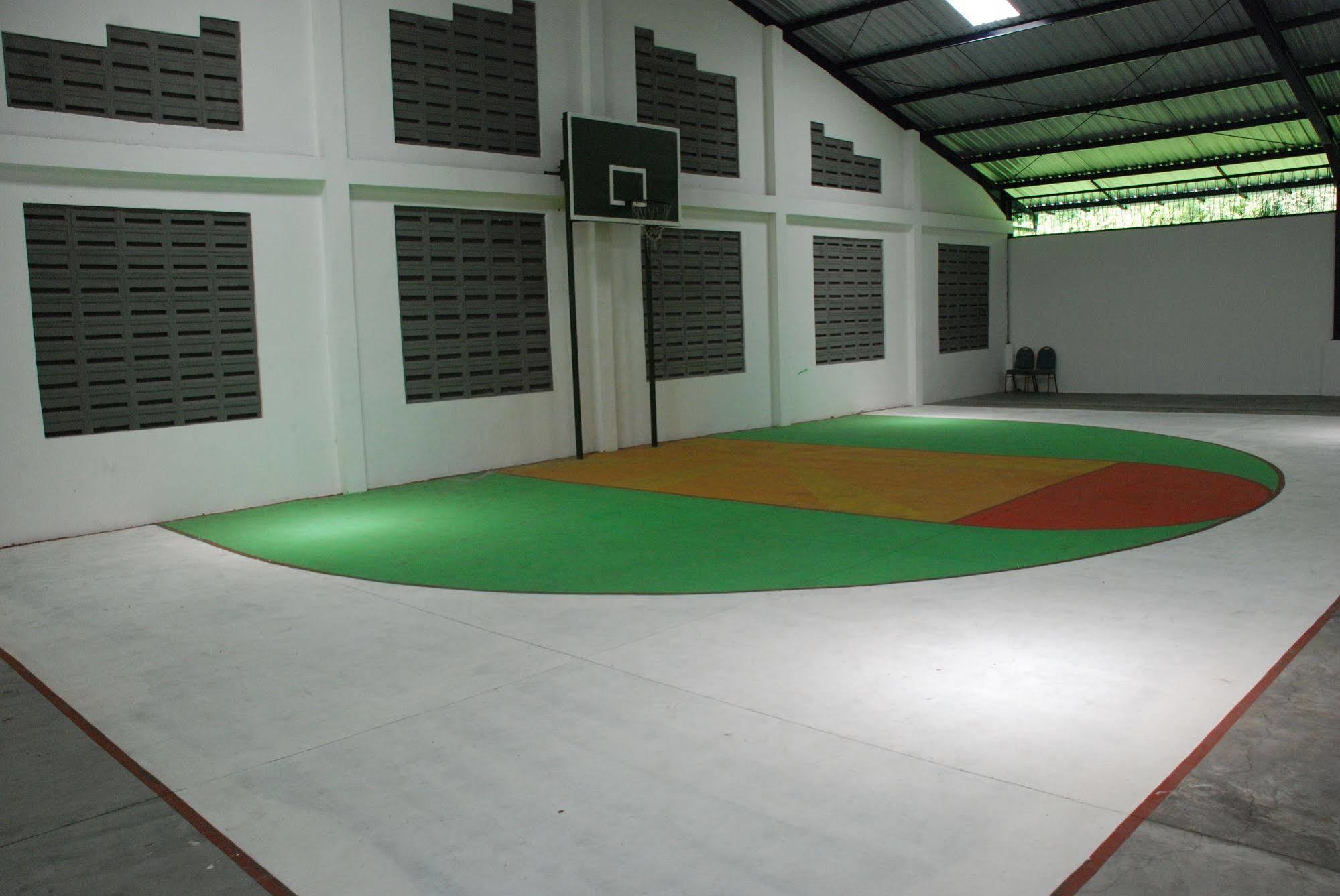 Finna Golf & Country Club Prigen Ngoại thất bức ảnh